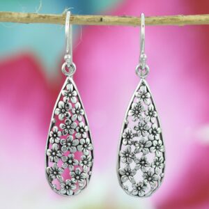 Anting Perak Tetes Bunga E1082 - Gambar 2