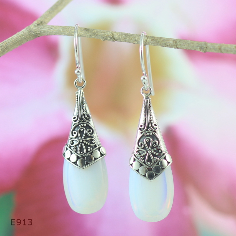 Anting Perak Moonstone One E913 - Gambar 2