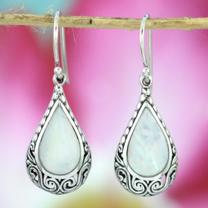 Anting Perak Shell Bun Tetes E817 - Gambar 3