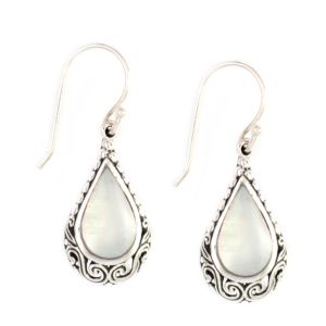 Anting Perak Shell Bun Tetes E817 - Gambar 2