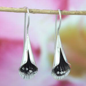silver earring E475