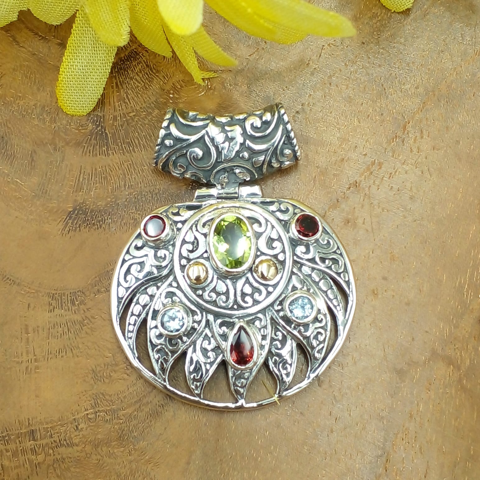 Liontin Perak Bali Cantik