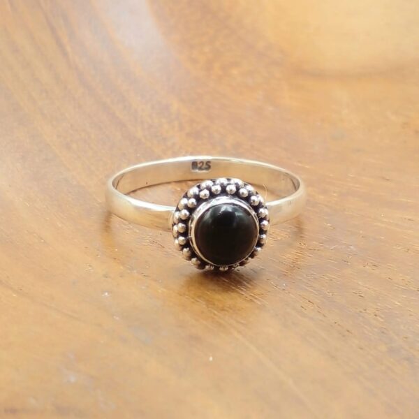 cincin perak permata wanita cantik